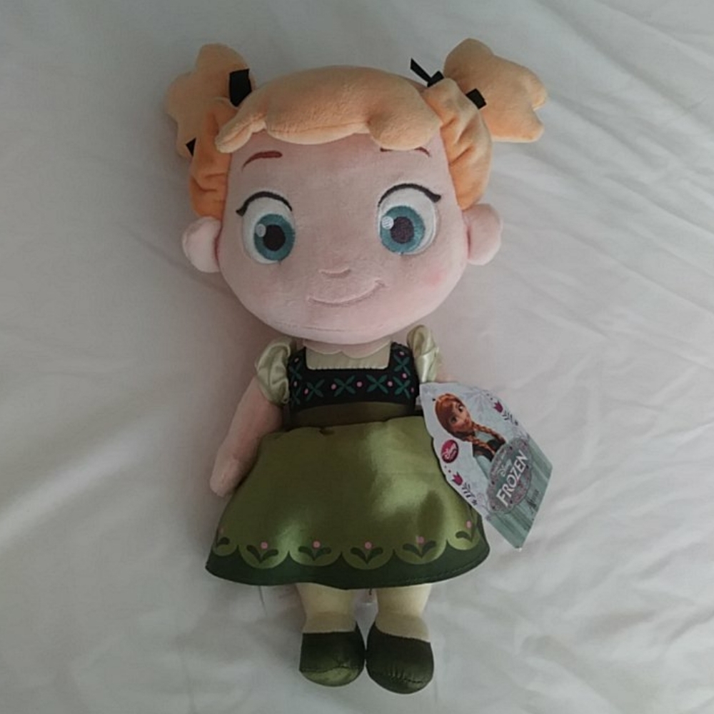 Young Anna doll (Frozen)
